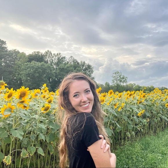 Meet your Posher, Michaele - Picture 3 of 4